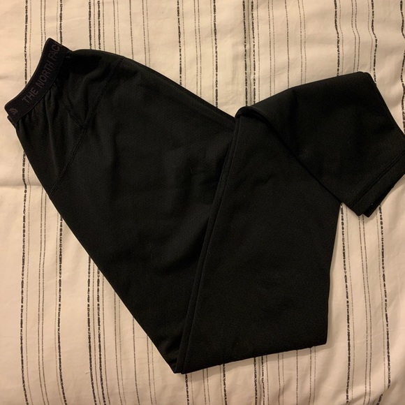 2 North Face Leggings - Picture 3 of 5